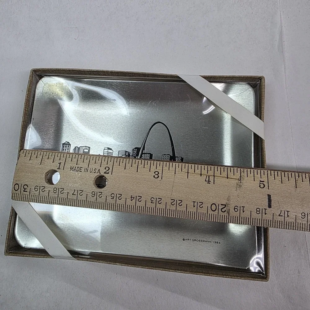 1984 St Louis‎ Arch Aluminum Trinket Candy Change Dish Tray 5